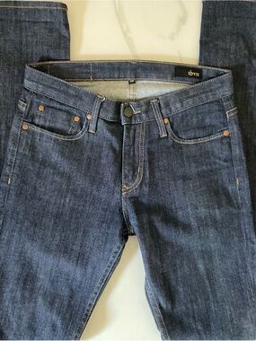 THVM Women’s Straight-Leg Jeans